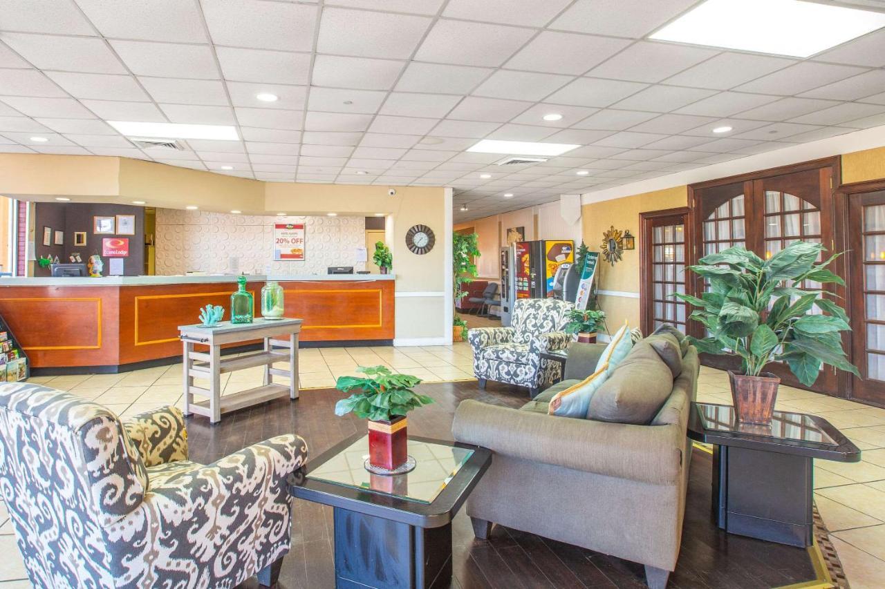 Econo Lodge Choice Hotels I 95 Savannah Gateway 24 Hour Fitness Center On Site Guest Laundry On Site Perkins Restaurant Georgetown Eksteriør bilde