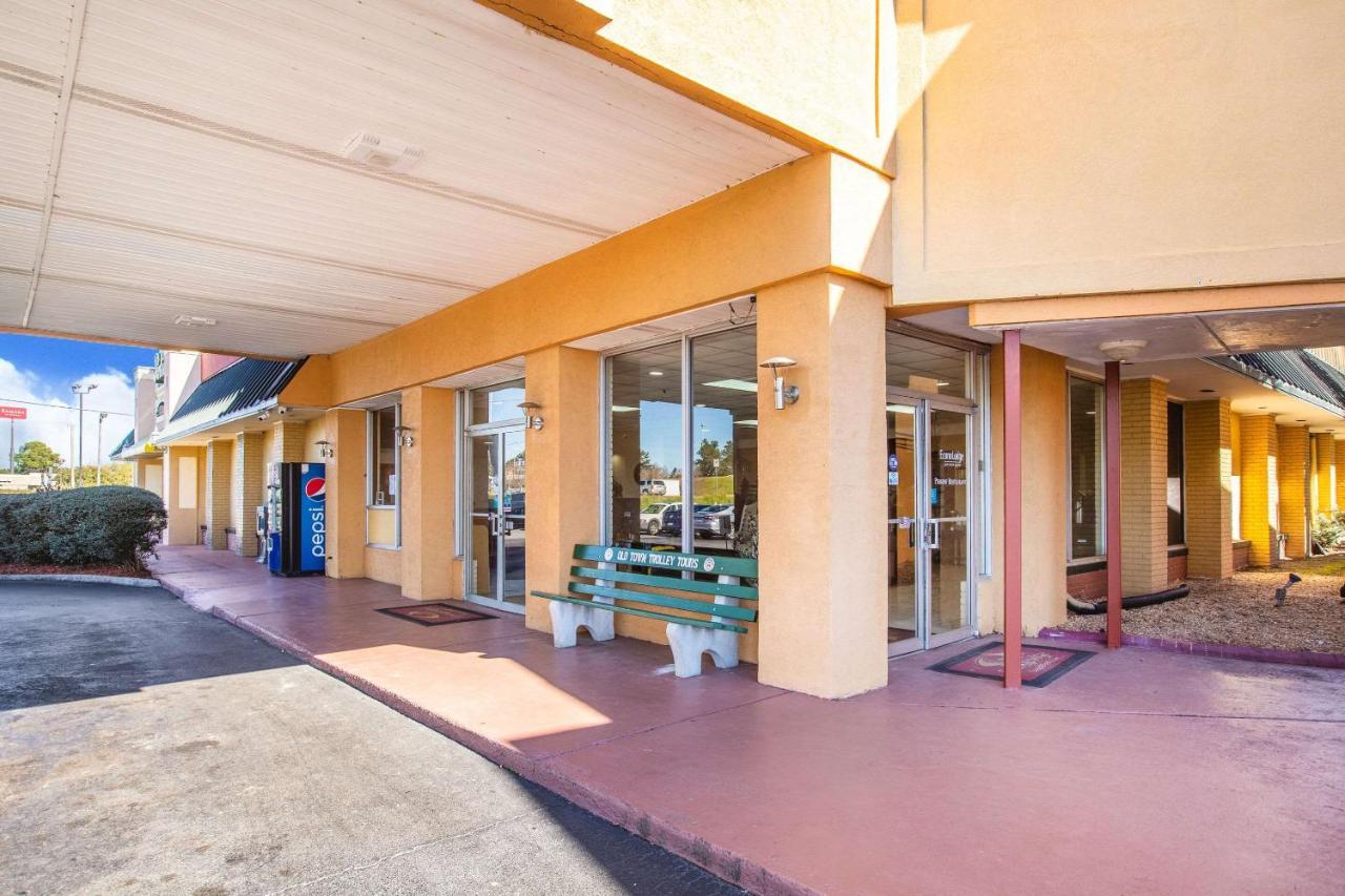 Econo Lodge Choice Hotels I 95 Savannah Gateway 24 Hour Fitness Center On Site Guest Laundry On Site Perkins Restaurant Georgetown Eksteriør bilde