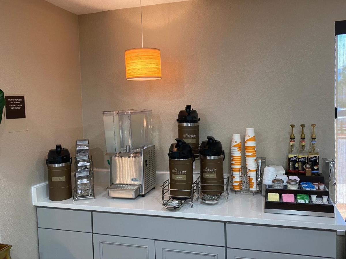 Econo Lodge Choice Hotels I 95 Savannah Gateway 24 Hour Fitness Center On Site Guest Laundry On Site Perkins Restaurant Georgetown Eksteriør bilde