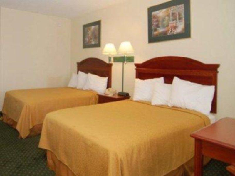 Econo Lodge Choice Hotels I 95 Savannah Gateway 24 Hour Fitness Center On Site Guest Laundry On Site Perkins Restaurant Georgetown Rom bilde